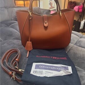 Dooney & Bourke Alto Camilla Leather Bag
